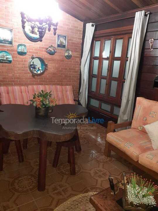 Casa para alquiler de vacaciones em Bertioga (Condominio Morada da Praia)