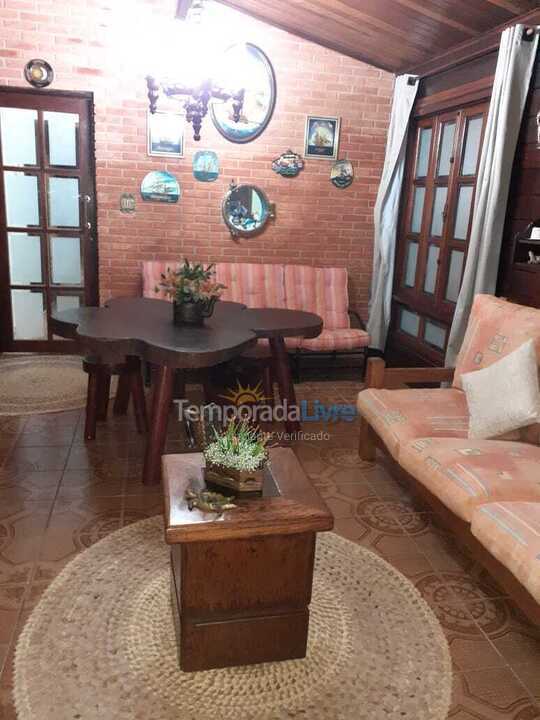Casa para alquiler de vacaciones em Bertioga (Condominio Morada da Praia)