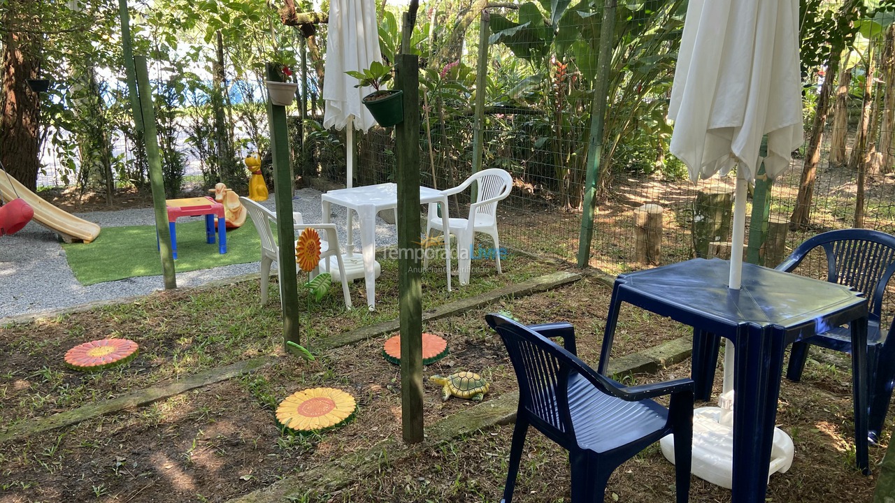 Casa para aluguel de temporada em Bertioga (Praia de Guaratuba)