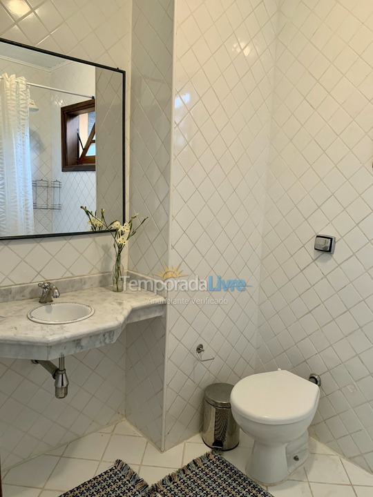 Casa para aluguel de temporada em Ilhabela (Siriúba)