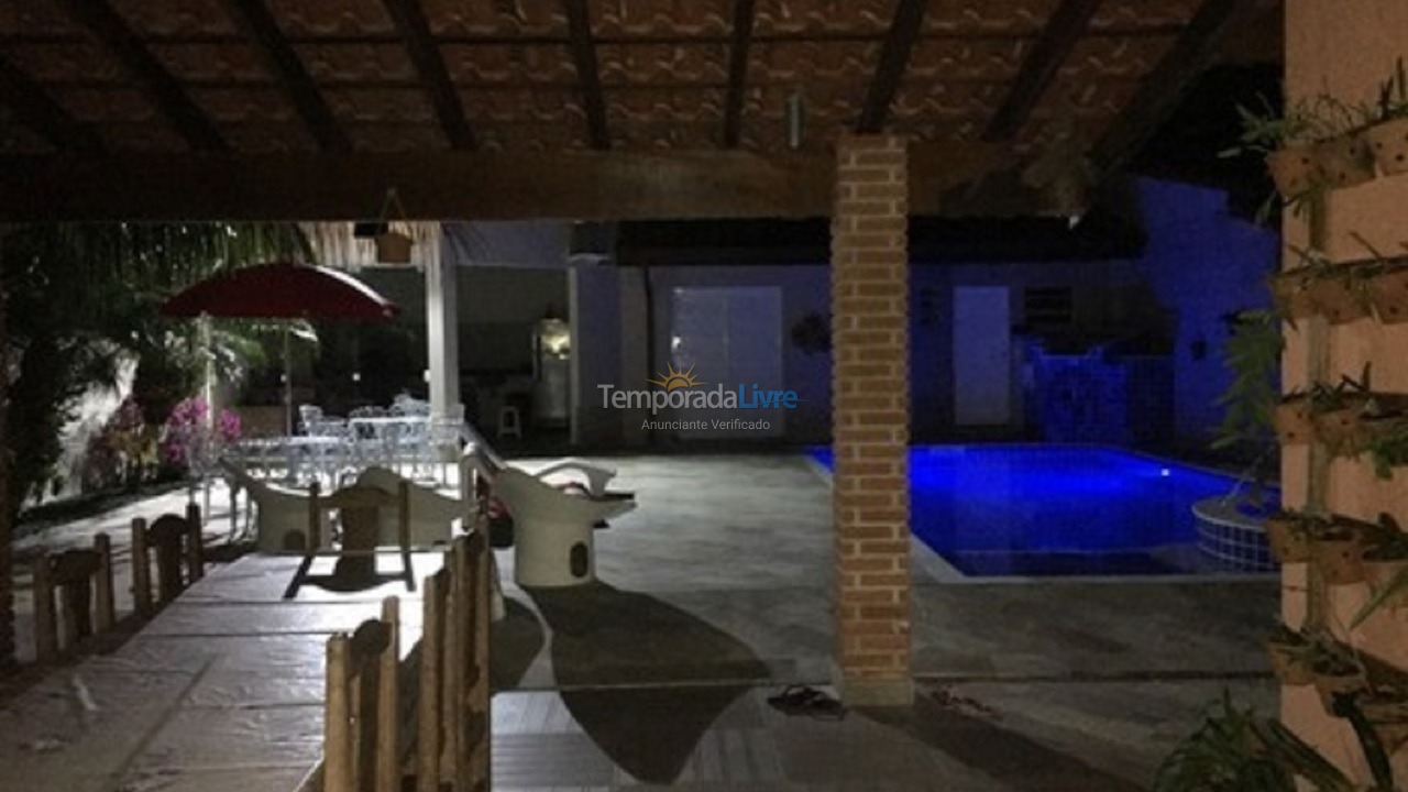 Casa para aluguel de temporada em Bertioga (Condominio Morada da Praia)