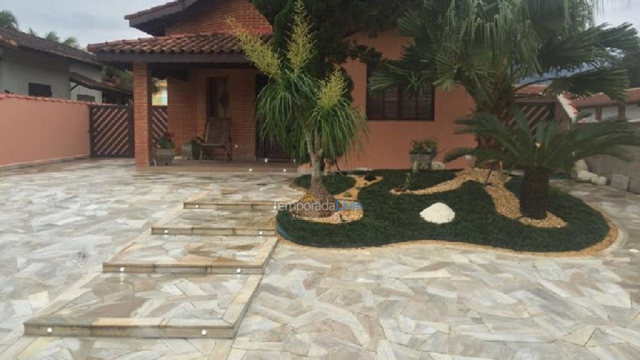 Casa para aluguel de temporada em Bertioga (Condominio Morada da Praia)