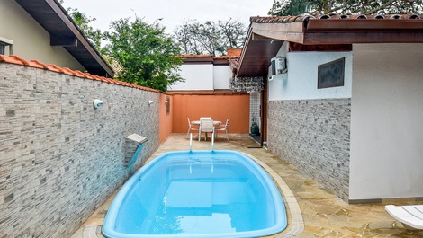 MUNDO DA LUA HOUSE WITH SWIMMING POOL-in Condominium-a few steps from the beach