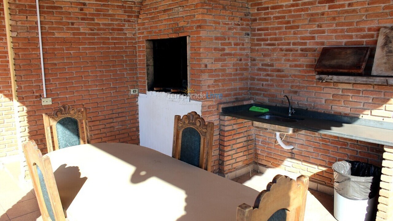 Granja para alquiler de vacaciones em Atibaia (Jardim Estãncia Brasil)