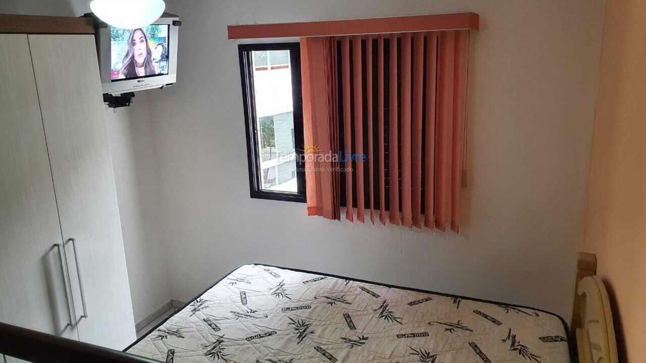 Apartamento para aluguel de temporada em Praia Grande (Guilhermina)