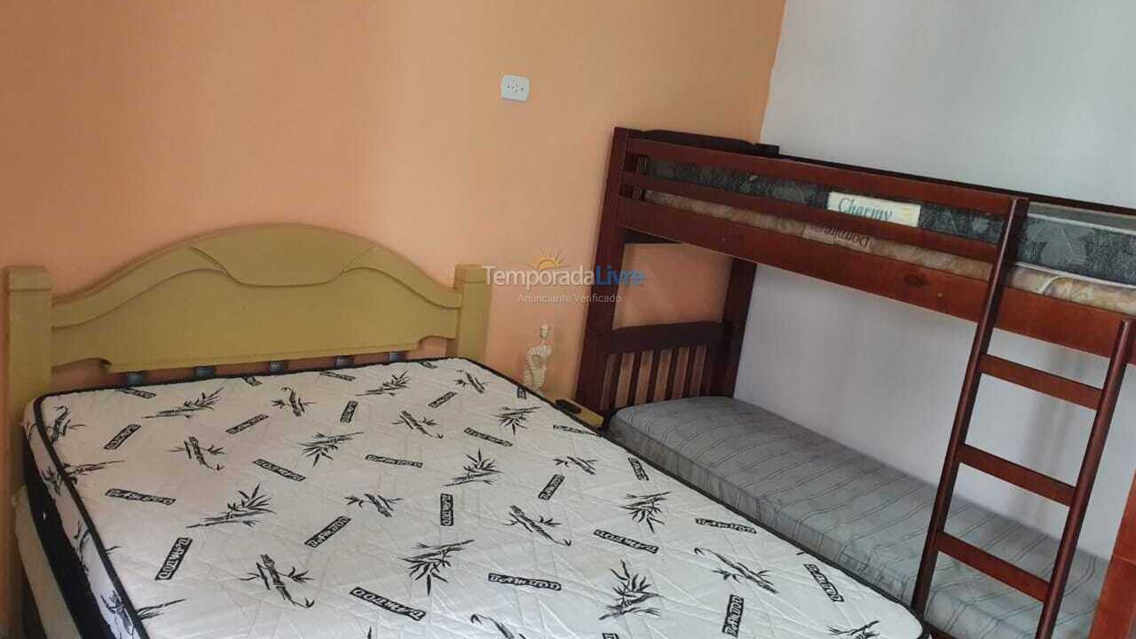 Apartamento para aluguel de temporada em Praia Grande (Guilhermina)