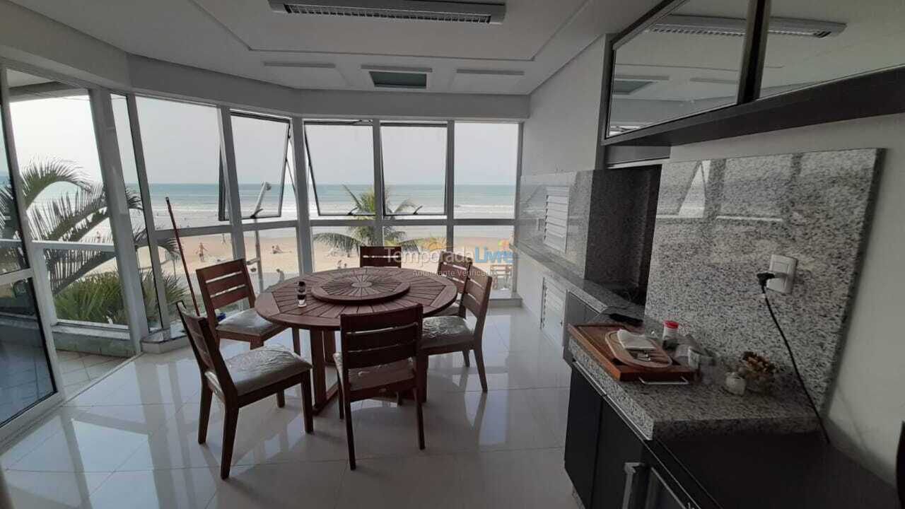 Apartamento para alquiler de vacaciones em Itapema (Meia Praia)