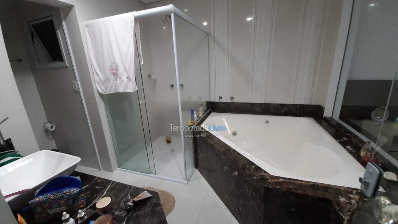 Apartamento para alquiler de vacaciones em Itapema (Meia Praia)