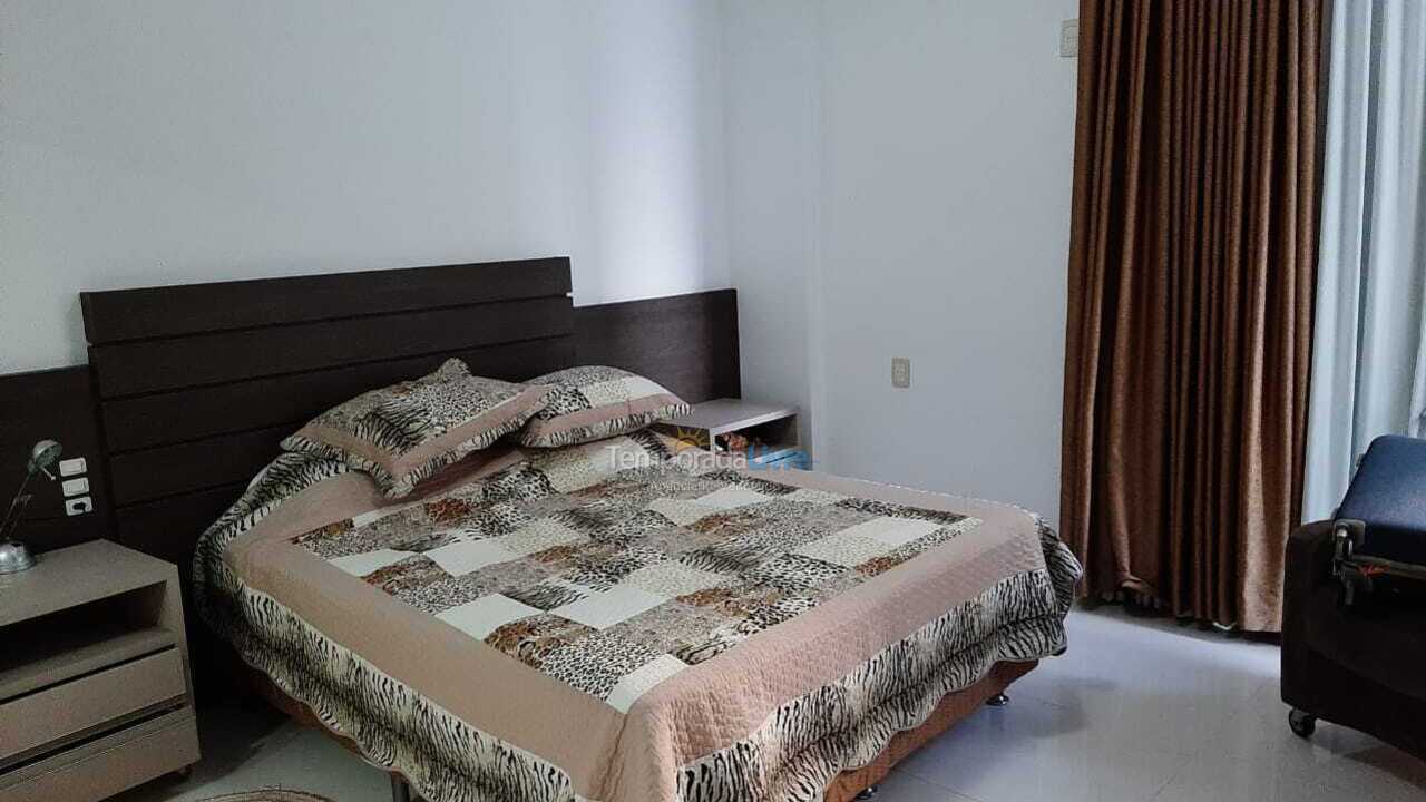 Apartamento para alquiler de vacaciones em Itapema (Meia Praia)