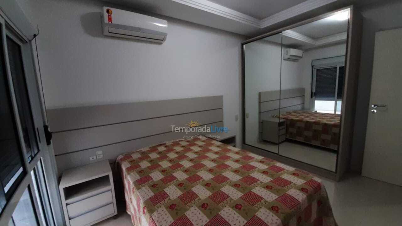 Apartamento para alquiler de vacaciones em Itapema (Meia Praia)