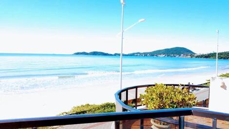 Casa beira mar para Locação de Temporada em Bombinhas - SC. (LC1000)