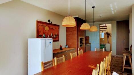 Casa beira mar para Locação de Temporada em Bombinhas - SC. (LC1000)