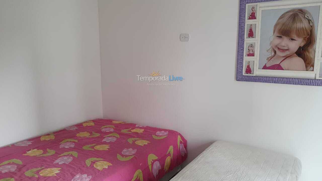 Apartamento para aluguel de temporada em Praia Grande (Vila Guilhermina)