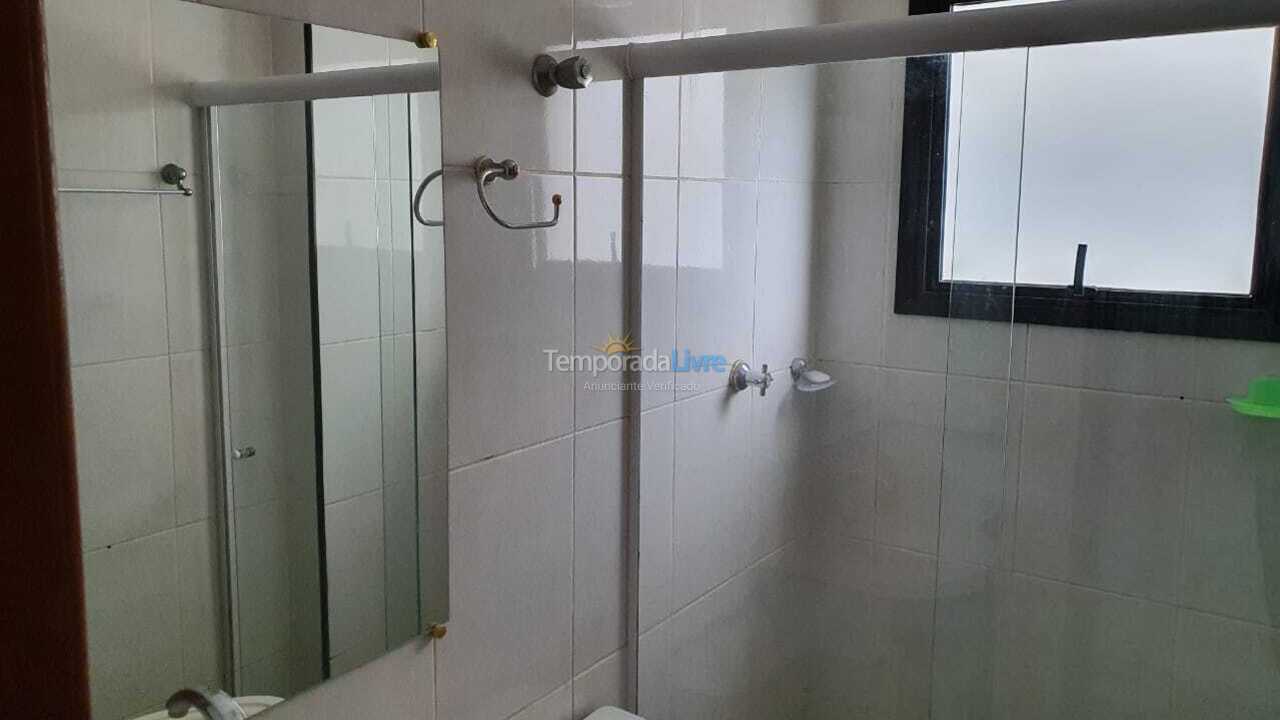 Apartamento para aluguel de temporada em Praia Grande (Vila Guilhermina)