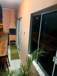 Sacada com Churrasqueira 