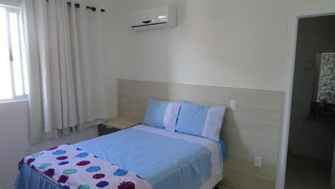Apartamento com 03 dormitórios na segunda quadra