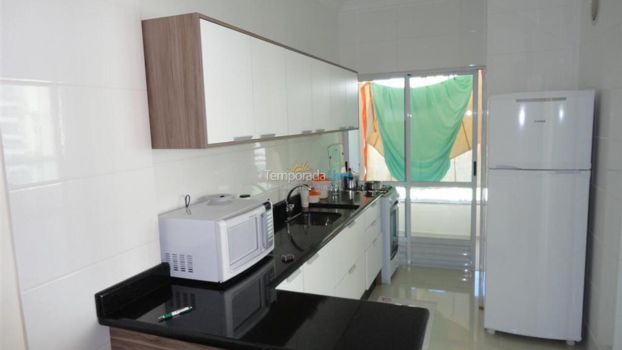 Apartamento para aluguel de temporada em Itapema (Meia Praia)