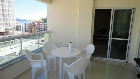 Apartamento com 03 dormitórios na segunda quadra