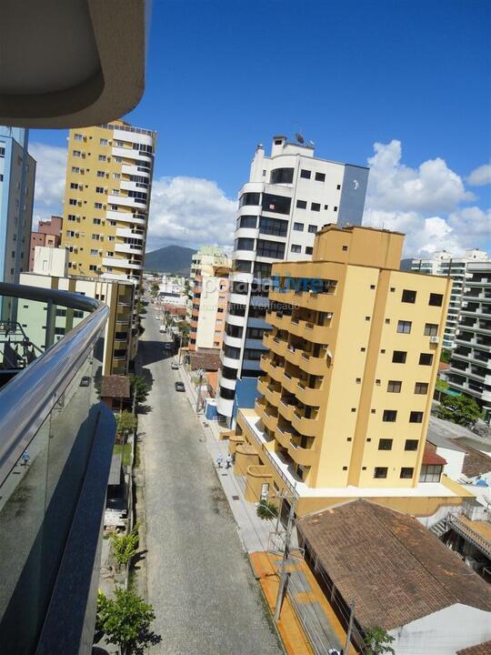 Apartamento para aluguel de temporada em Itapema (Meia Praia)