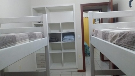 dormitório solteiro