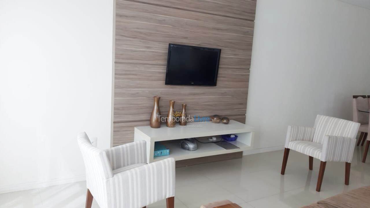 Apartamento para aluguel de temporada em Itapema (Meia Praia)