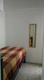 Apto 02 Dormitórios, Pitangueiras, Guarujá,a uma quadra da Praia