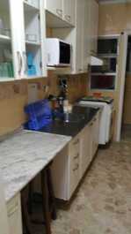 Apto 02 Dormitórios, Pitangueiras, Guarujá,a uma quadra da Praia