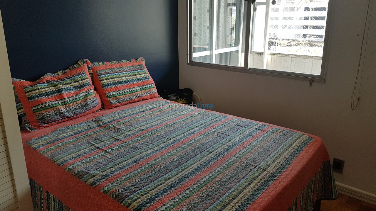 Apartamento para aluguel de temporada em Balneário Camboriú (Centro)