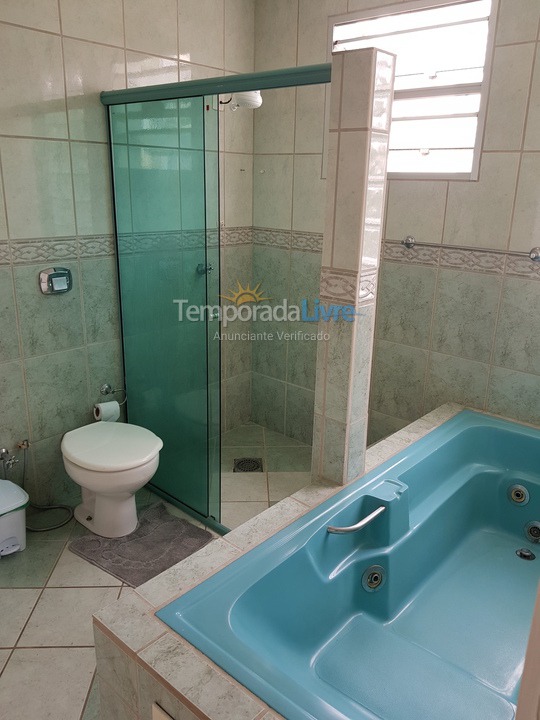 Apartamento para aluguel de temporada em Balneário Camboriú (Centro)