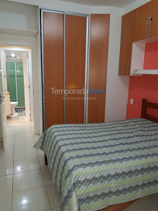 Apartamento para aluguel de temporada em Arraial do Cabo (Prainha)