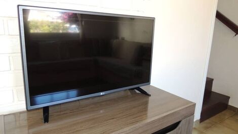 Cozy and Close to the Beach Wifi + NETFLIX