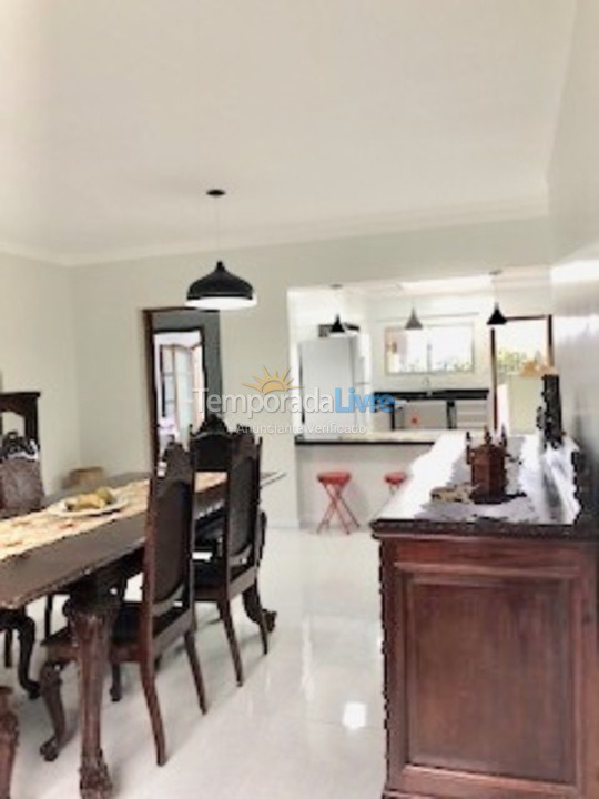 Apartamento para aluguel de temporada em Caraguatatuba (Centro)