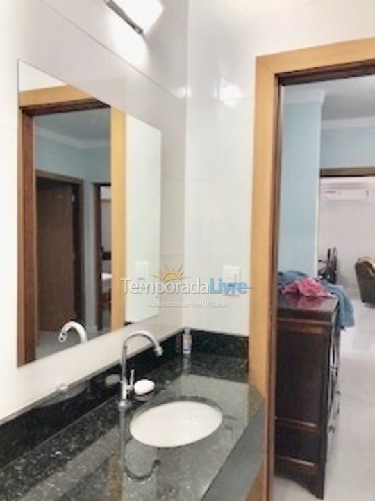 Apartamento para aluguel de temporada em Caraguatatuba (Centro)