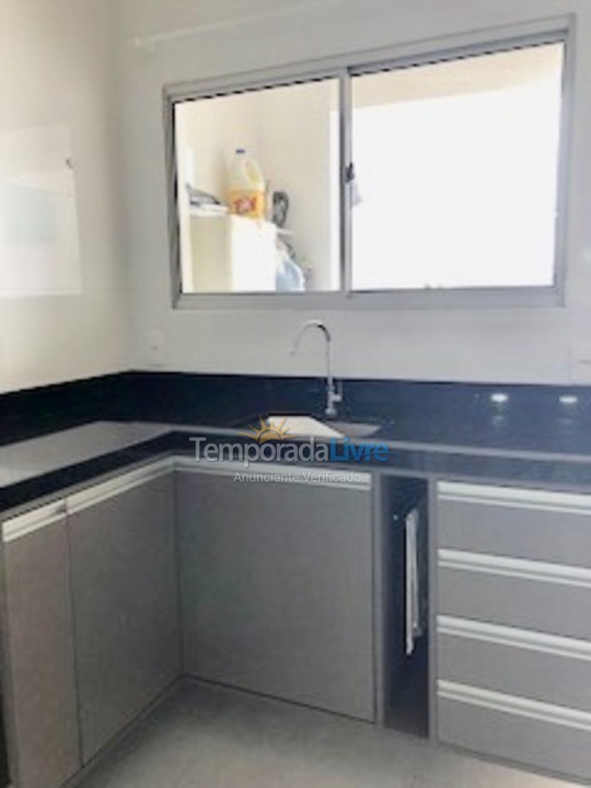 Apartamento para aluguel de temporada em Caraguatatuba (Centro)