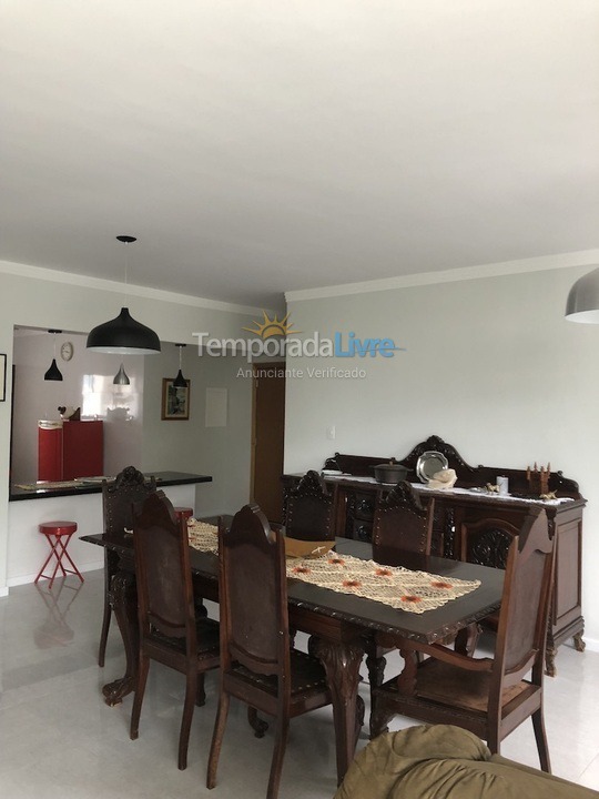 Apartamento para aluguel de temporada em Caraguatatuba (Centro)