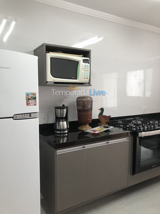 Apartamento para aluguel de temporada em Caraguatatuba (Centro)