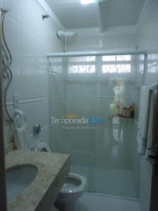 Casa para aluguel de temporada em São Francisco do Sul (Enseada)