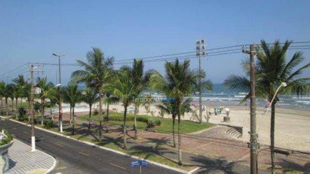 Apartamento para aluguel de temporada em Praia Grande (Vila Guilhermina)