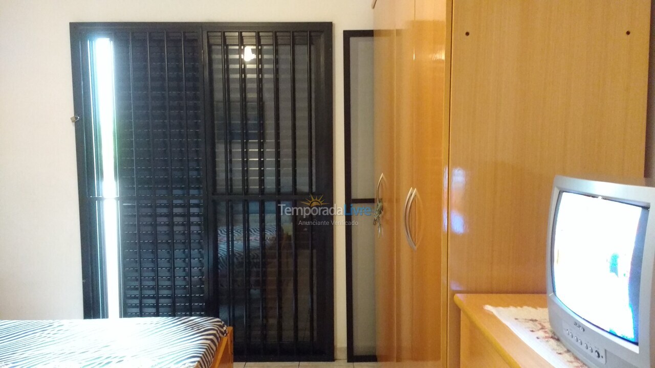 Apartment for vacation rental in Praia Grande (Vila Tupi)