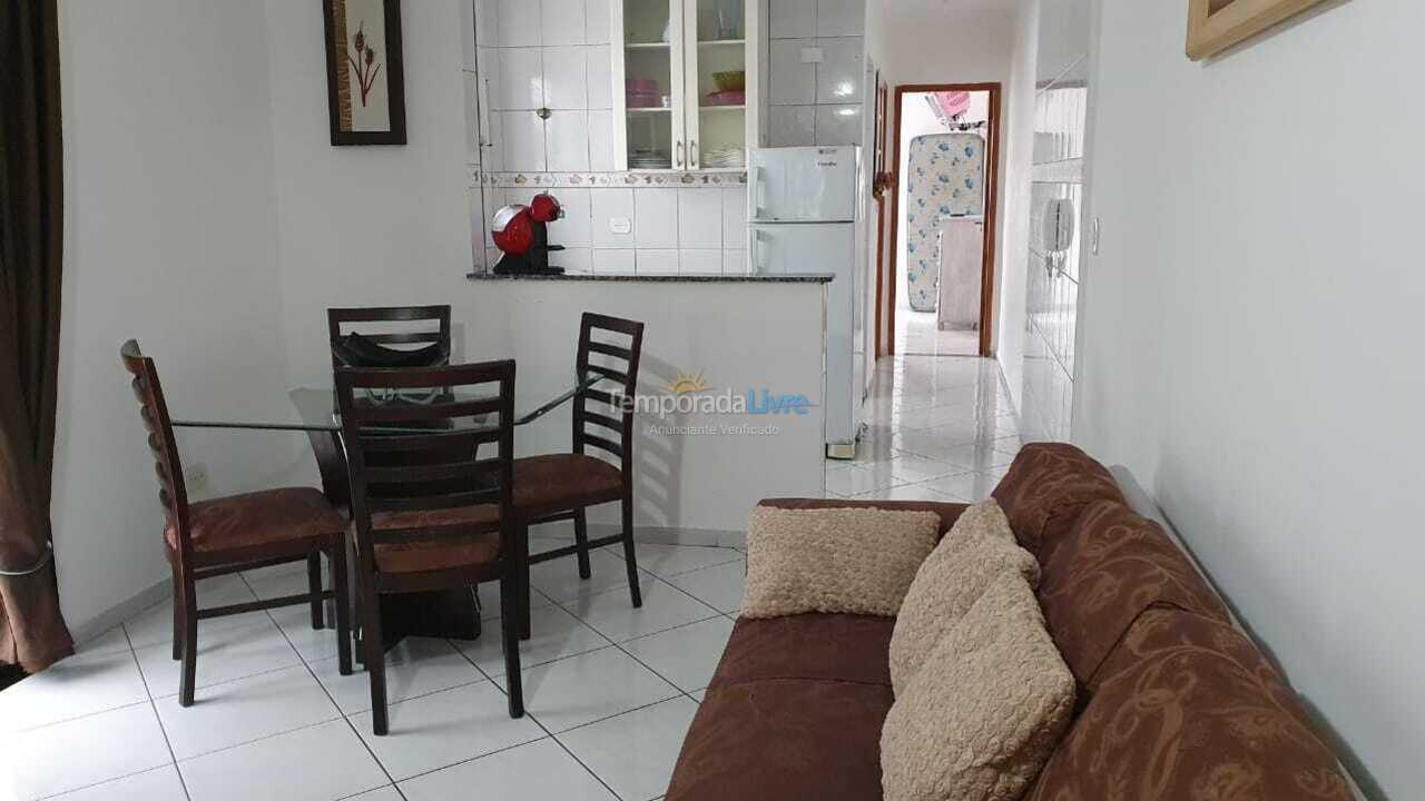 Apartamento para aluguel de temporada em Praia Grande (Vila Guilhermina)