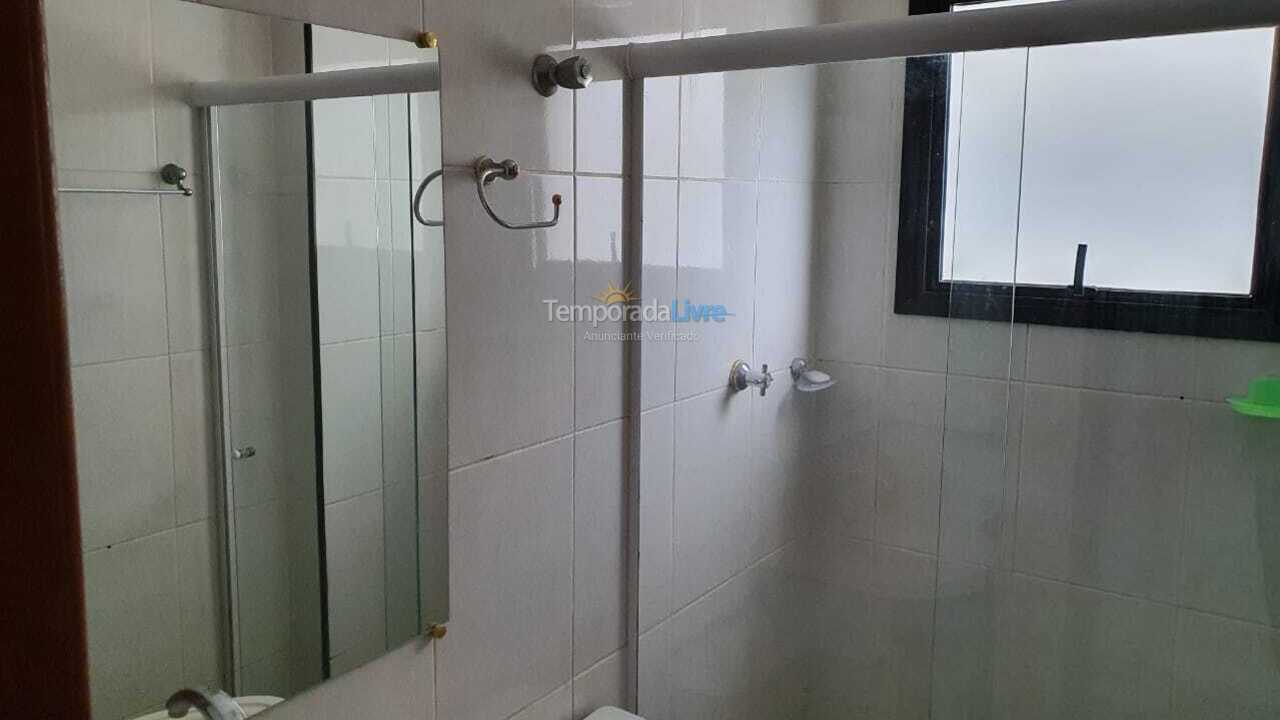 Apartamento para aluguel de temporada em Praia Grande (Vila Guilhermina)