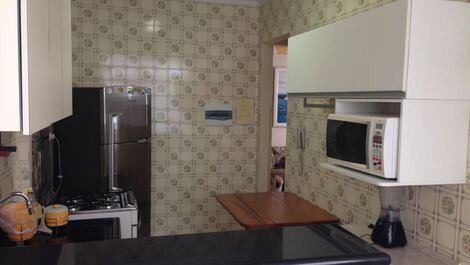 Armários com micro ondas