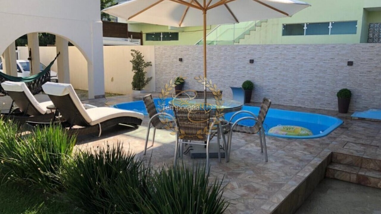 House for vacation rental in Bombinhas (Praia de Bombas)