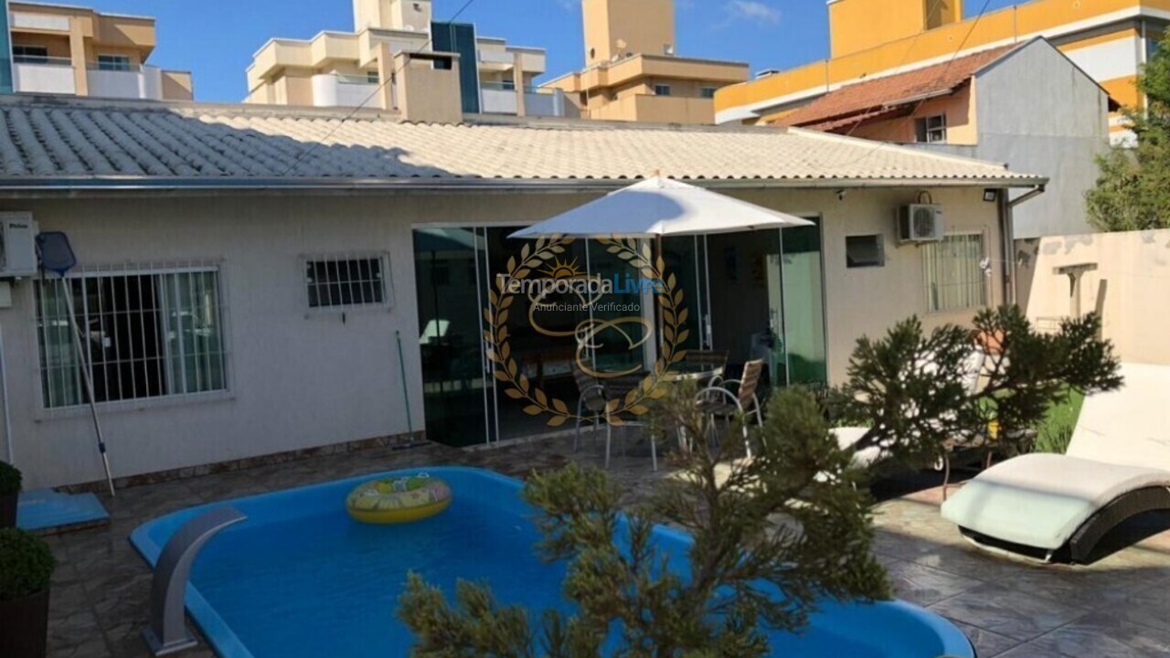 House for vacation rental in Bombinhas (Praia de Bombas)