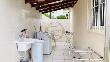 House with pool for vacation rental in Bombinhas-SC, approx...