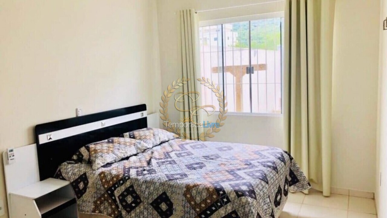 House for vacation rental in Bombinhas (Praia de Bombas)