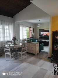 Excellent house with 04 suites on the beach of taperapuan.