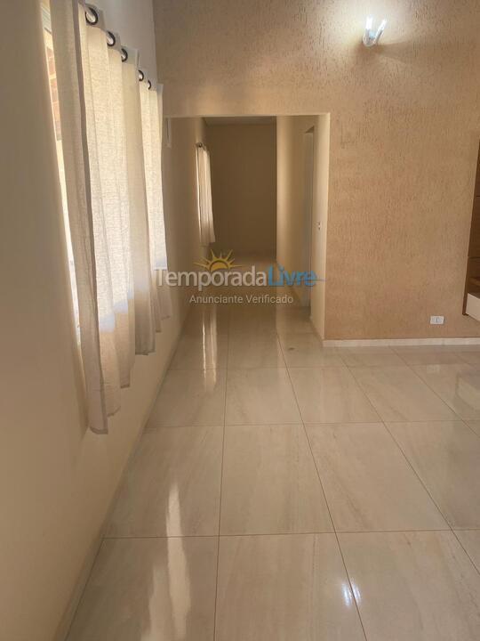 Chácara / sítio para aluguel de temporada em Mairinque (Dona Catarina Km Rod Castelo Branco)