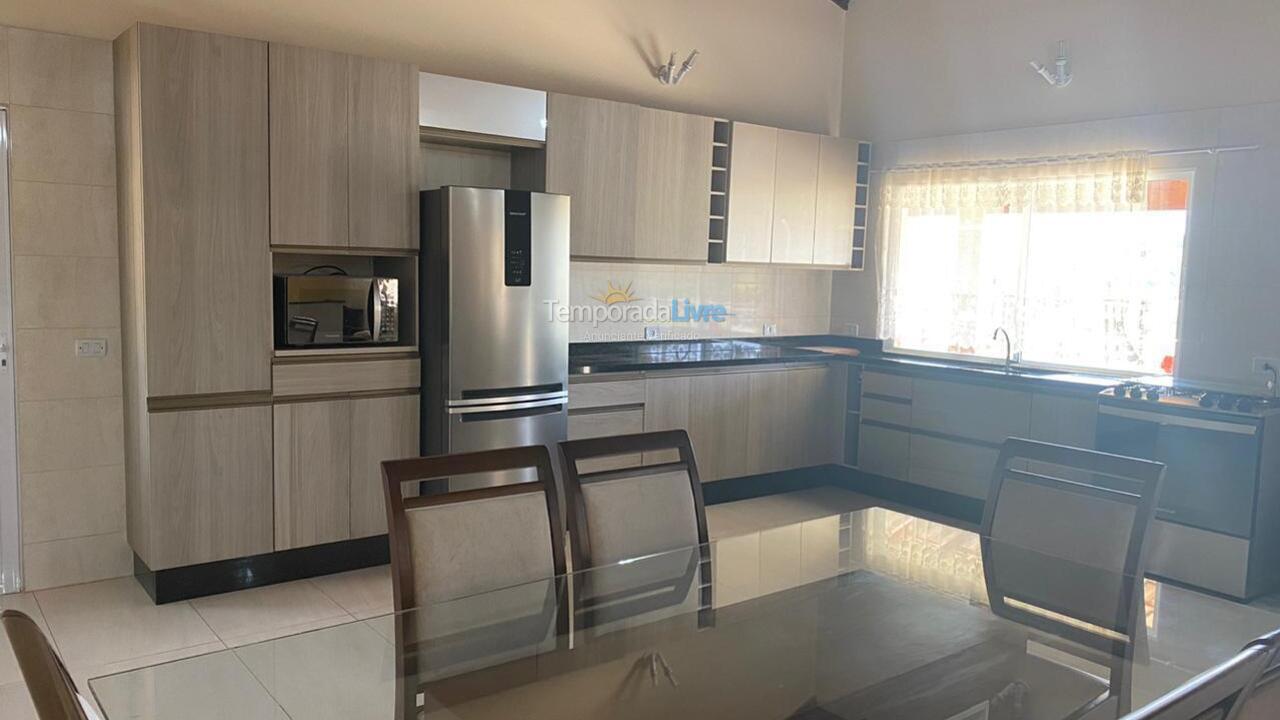 Chácara / sítio para aluguel de temporada em Mairinque (Dona Catarina Km Rod Castelo Branco)