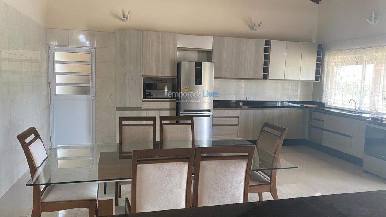 Chácara / sítio para aluguel de temporada em Mairinque (Dona Catarina Km Rod Castelo Branco)